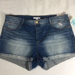 STS Blue Molly shorts size 33 plus size 16